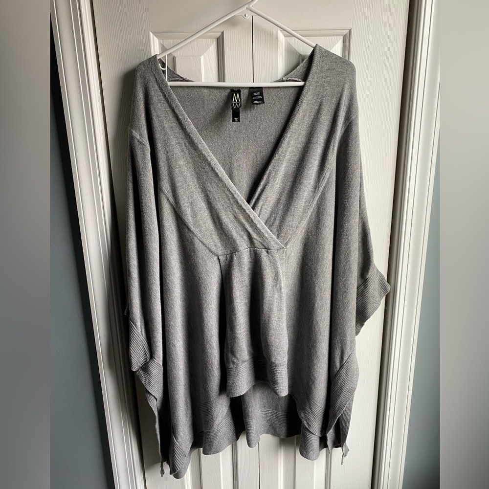 Marla Wynne Gray V-neck Center Pocket 3/4 Sleeve Poncho Sweater Medium/Large